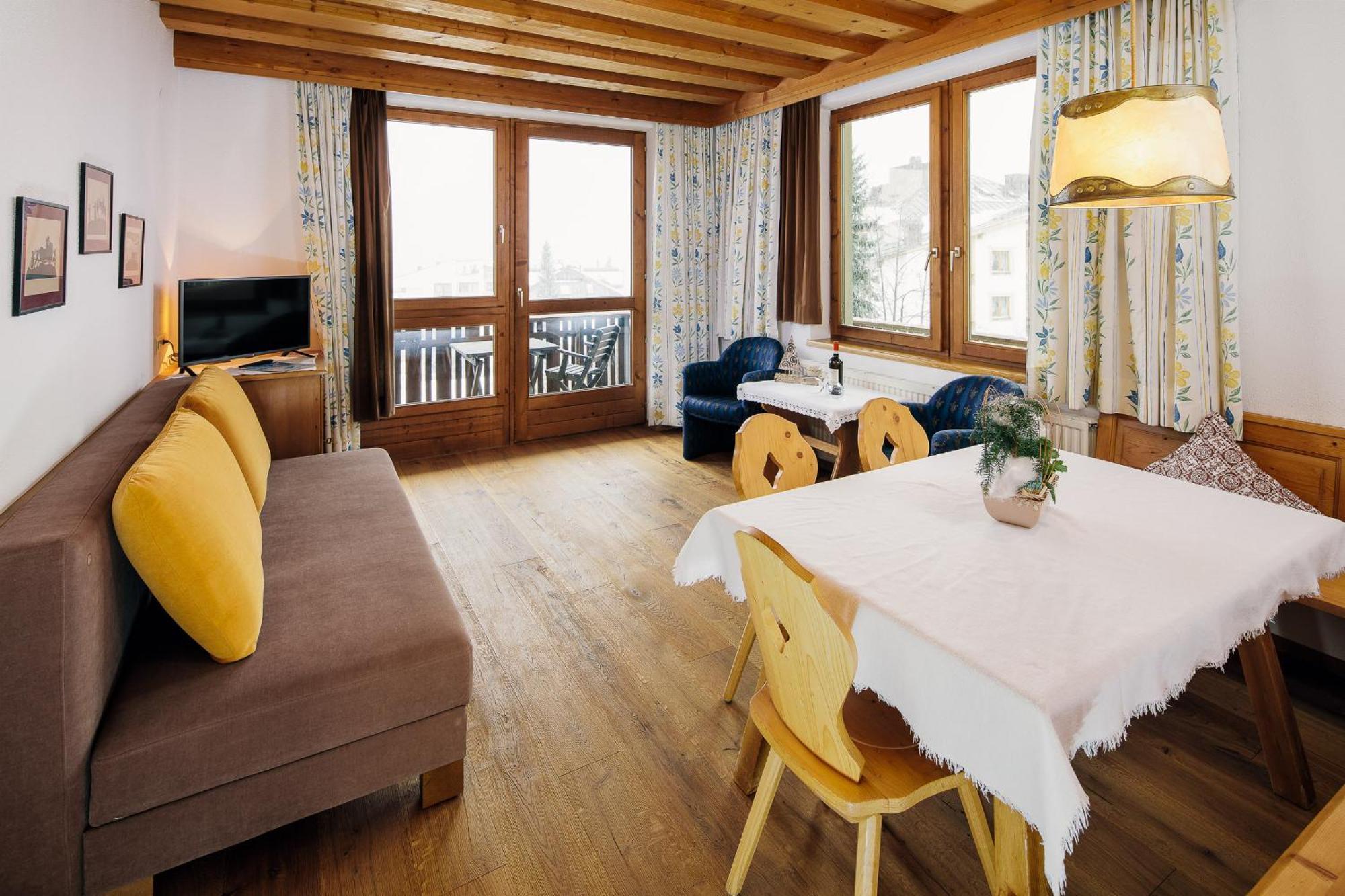 Hotel Komperdell Serfaus Ruang foto